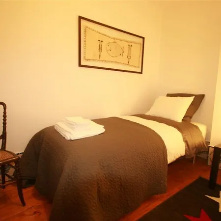 Apartman Charming 4 Bedroom In Lisboa