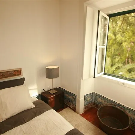 Charming 4 Bedroom In Apartman *